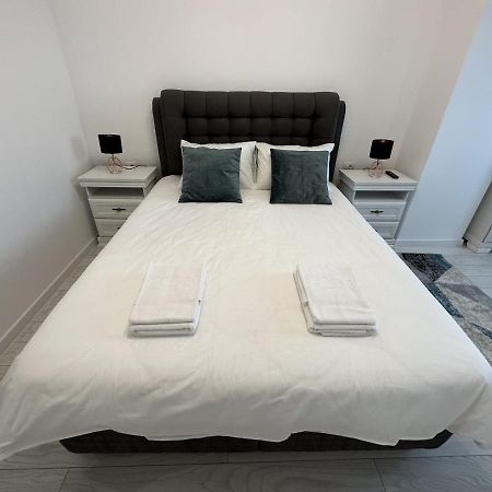Appartement Apartament In Suceava, Zamca Extérieur photo
